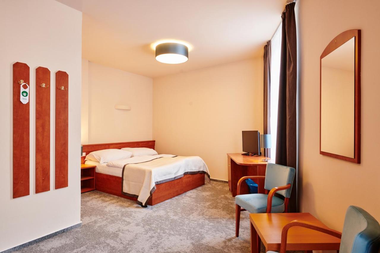 Hotel Terasa Vimperk Dış mekan fotoğraf